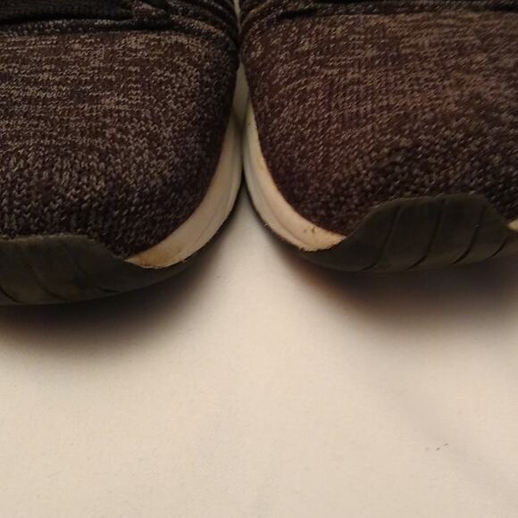 Skechers Women's slip on. Size 8.5 - Picture 4 of 6